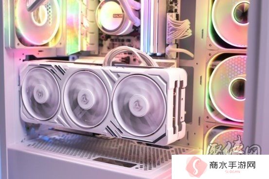 支持DLSS4，从“新”出发