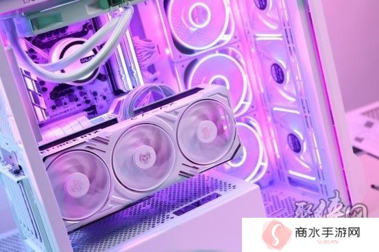 支持DLSS4，从“新”出发