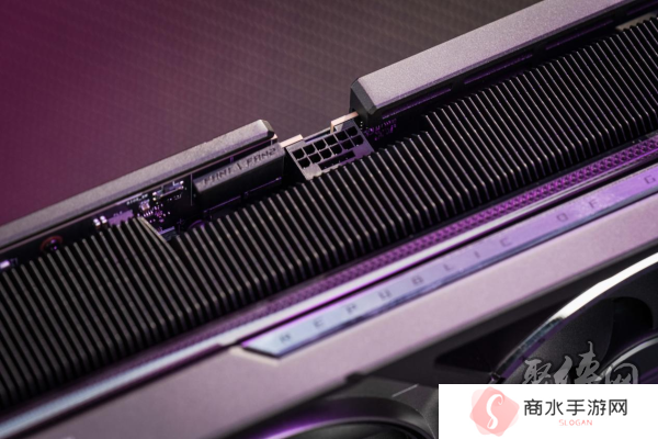新晋卡皇 ROG ASTRAL RTX5090D夜神显卡登场！